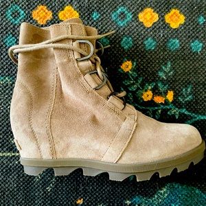 Sorel Wedge Bootie - taupe / gray - lace up